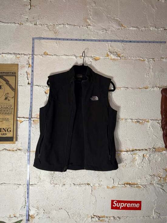 The North Face Jackets & Blazers - The North Face Women's Black Full-Zip Fleece Vest Size Medium